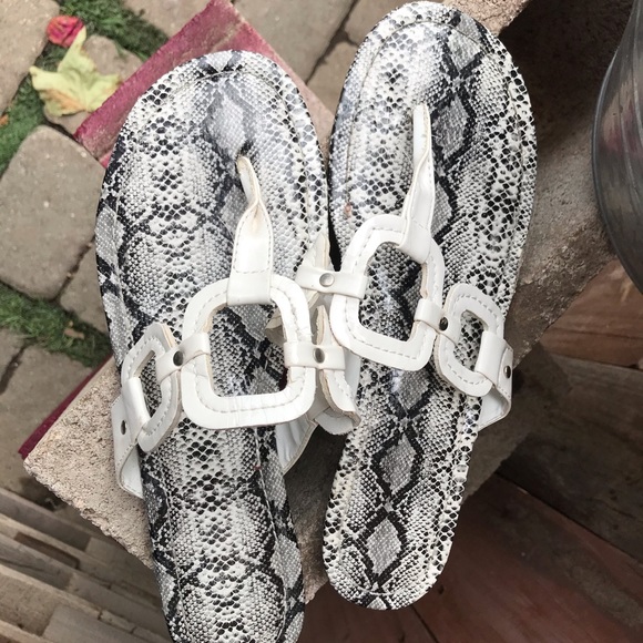 Sandals - Picture 3 of 3